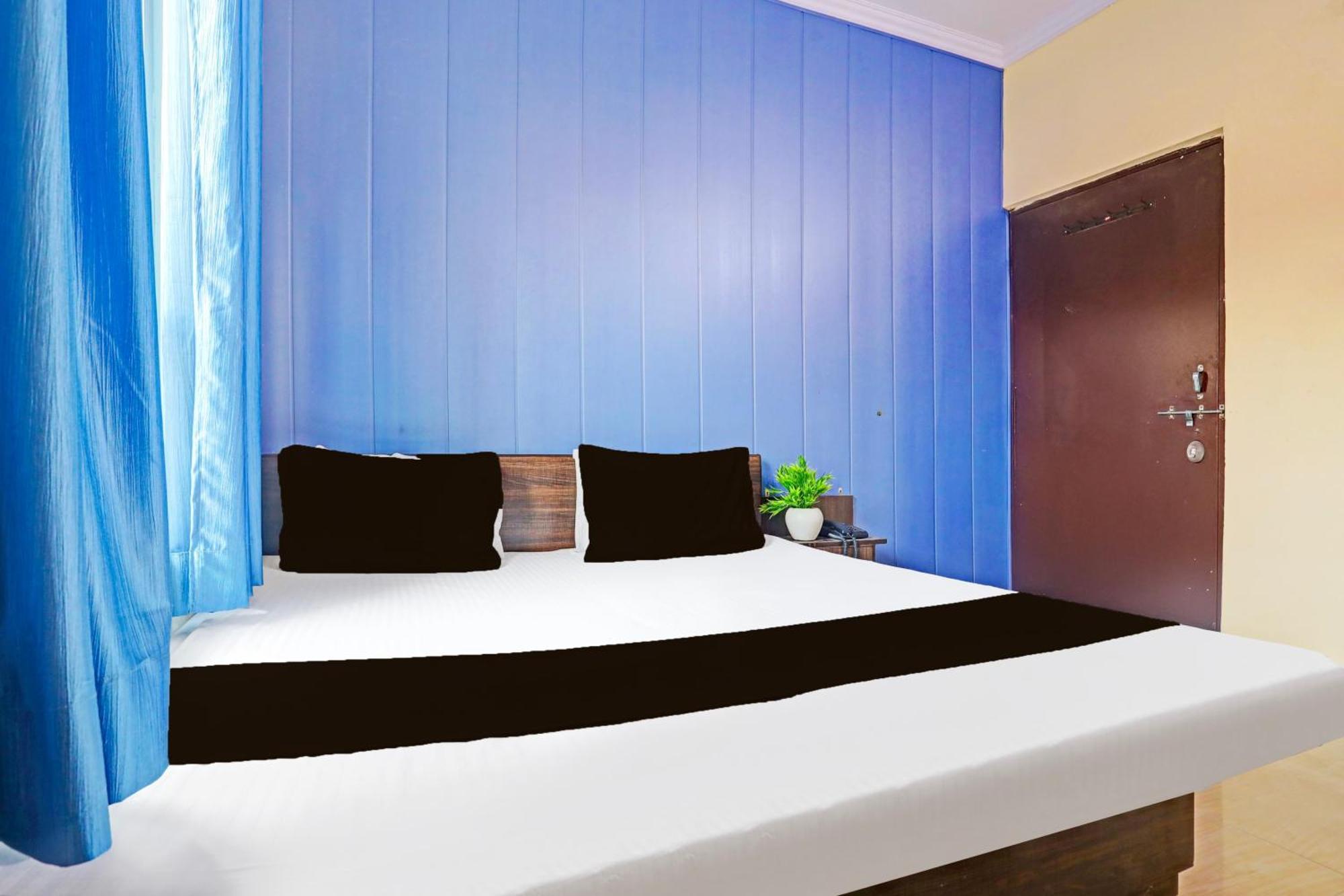 Hotel O Arvi Guest House Varanasi Exteriör bild