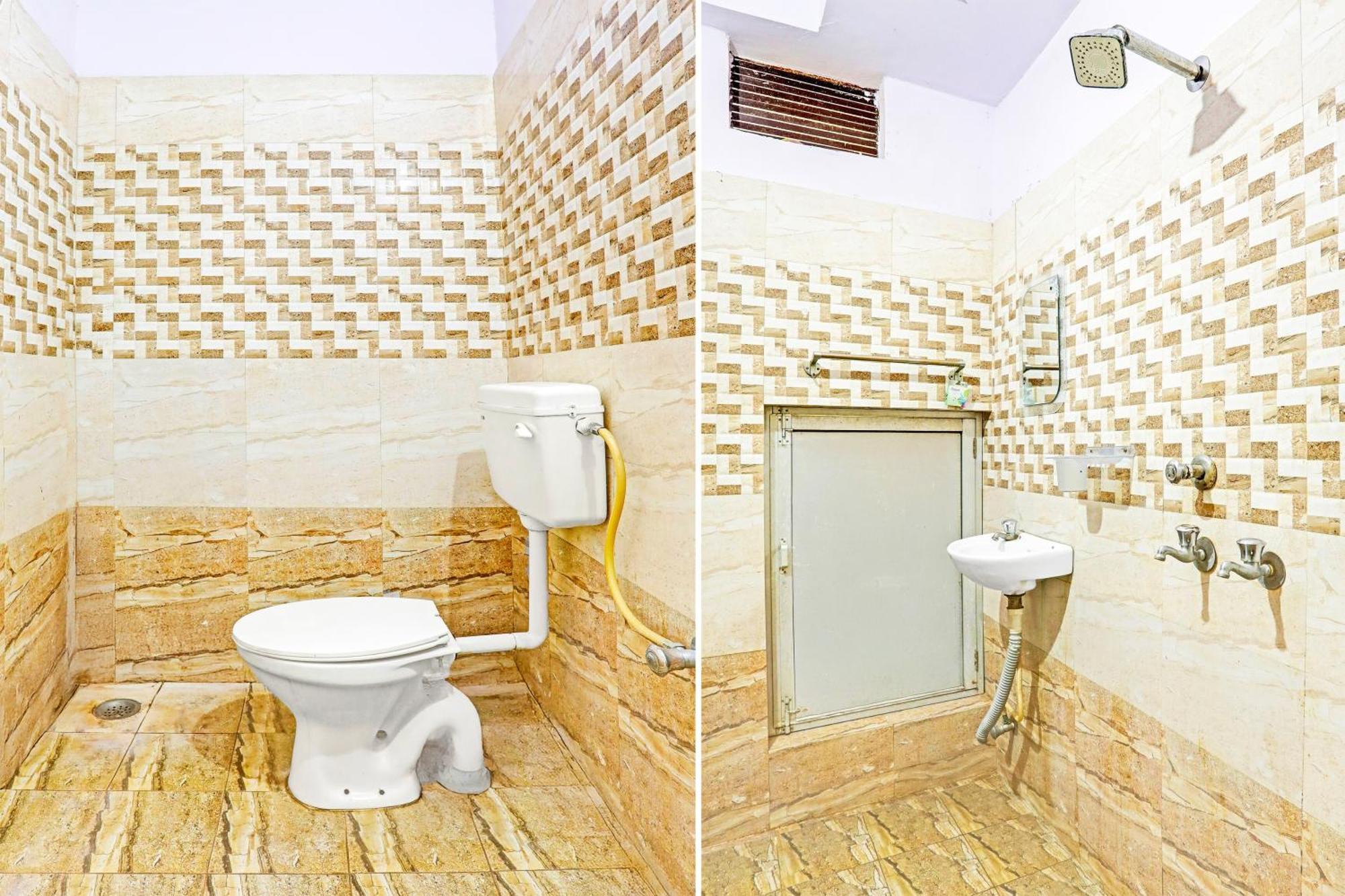 Hotel O Arvi Guest House Varanasi Exteriör bild